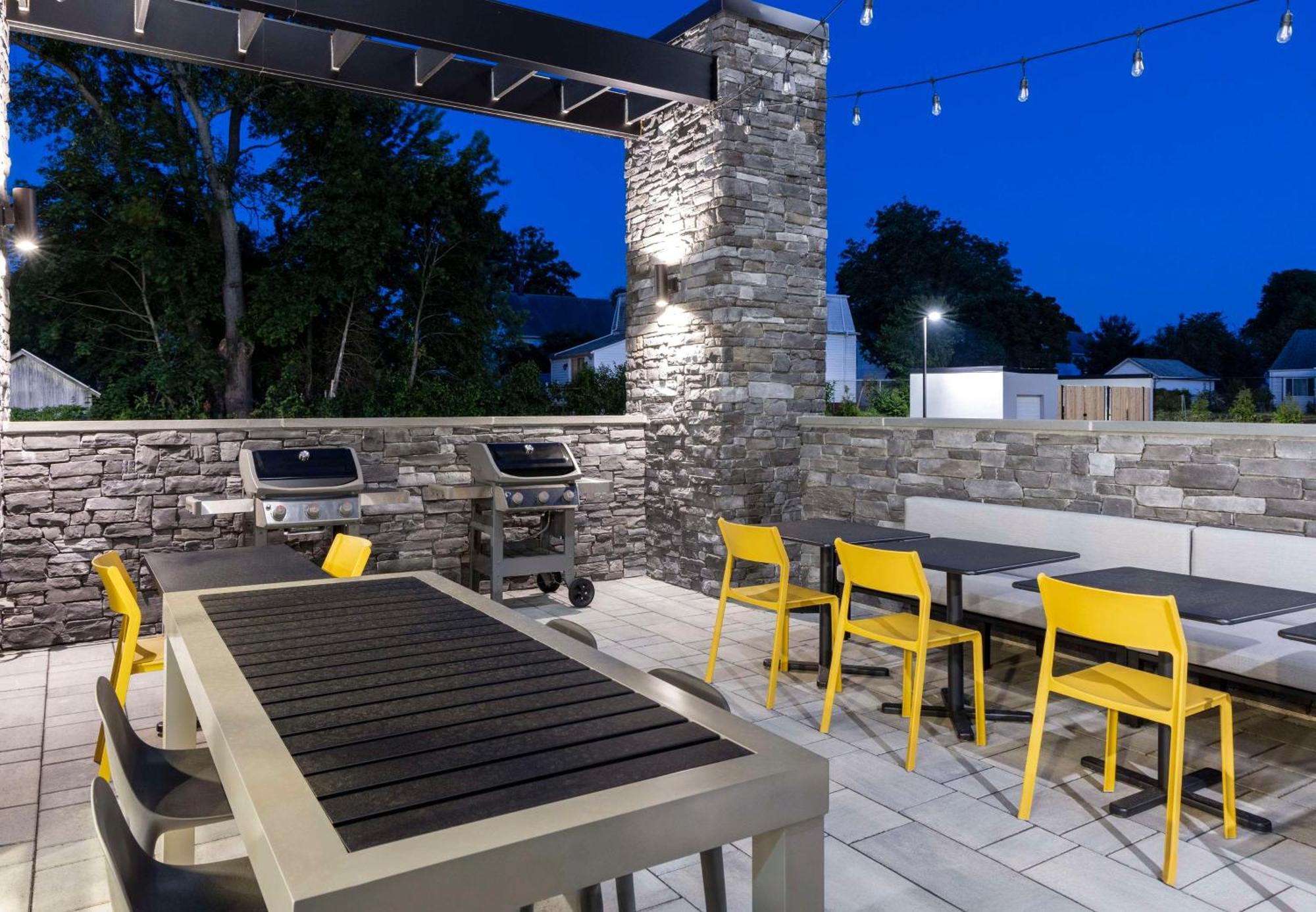 Home2 Suites By Hilton East Haven New Haven Exteriér fotografie